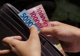 Dana darurat sering disebut pondasi keuangan yang wajib dimiliki. Namun, bagi sandwich generation, menyiapkan anggaran ini bisa jadi tantangan sendiri. (Foto: iStock/Jaka Suryanta)